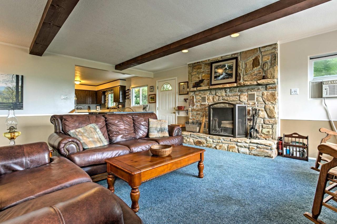 Secluded Mountain Home With Stunning Views And Deck! Bryson City Exterior photo