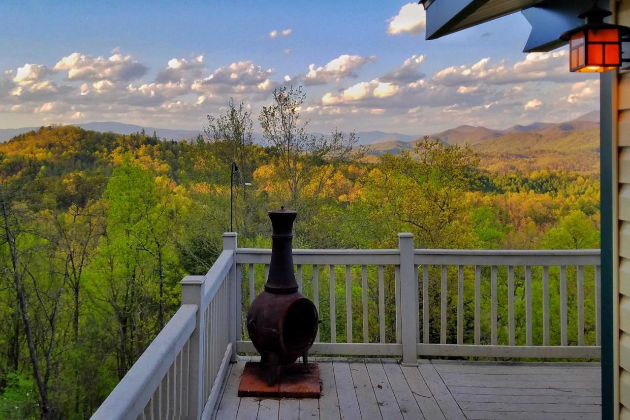 Secluded Mountain Home With Stunning Views And Deck! Bryson City Exterior photo